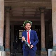 Laureato in Ing Elettronica con esperienza da docente in scuola superiore